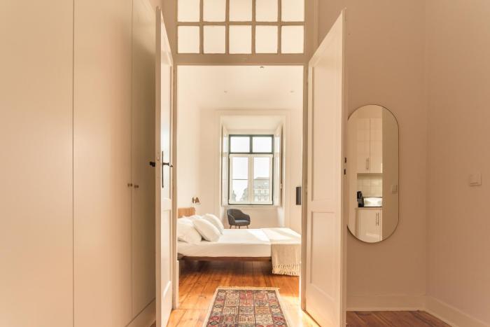 the visionaire apartments