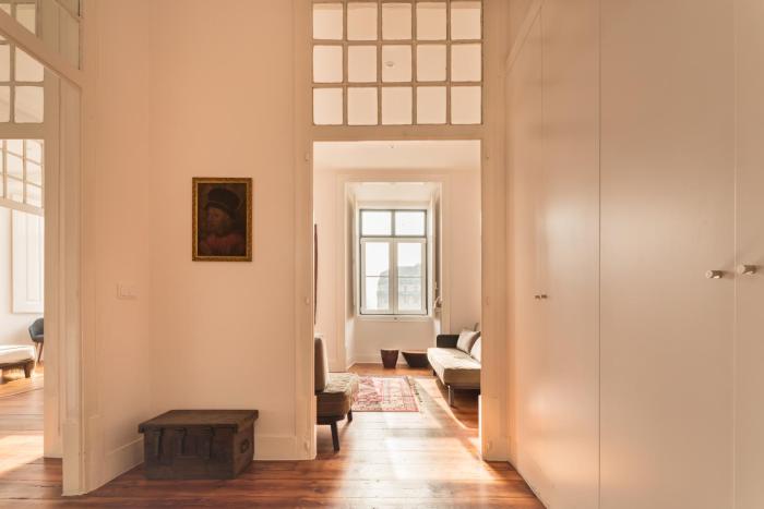 the visionaire apartments