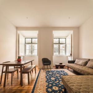 the visionaire apartments