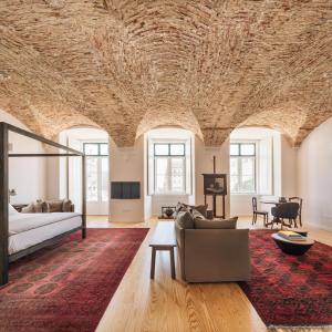 the visionaire apartments