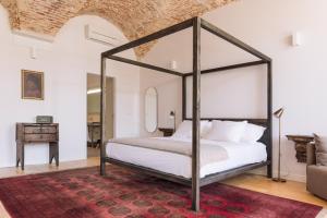 the visionaire apartments