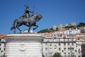 the visionaire apartments