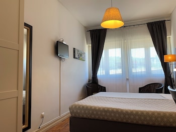 discovery apartment benfica