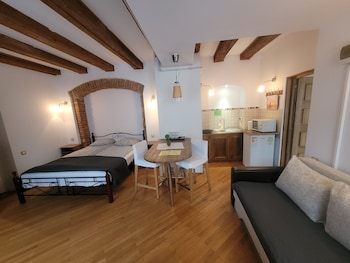 main square apartments and more