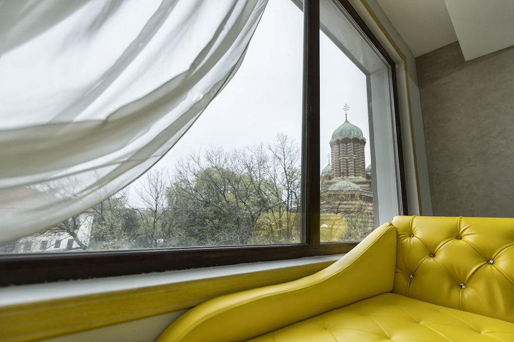 prestige boutique hotel craiova