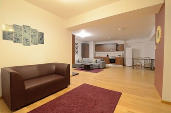 upground residence apartments