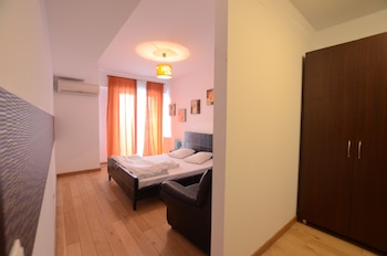 upground residence apartments