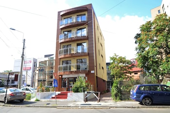 decebal residence apartments