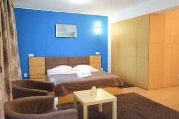 decebal residence apartments