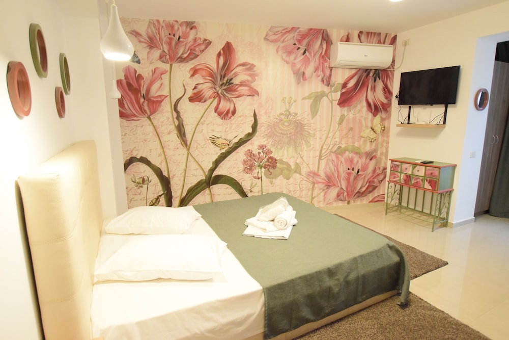 decebal residence apartments