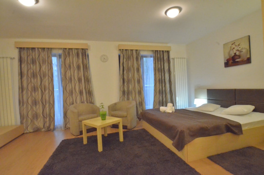 decebal residence apartments