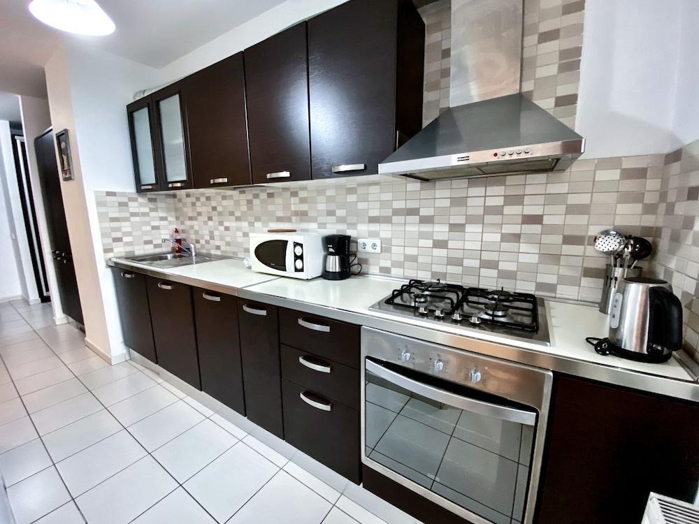 monaco grand apartments by citybookings