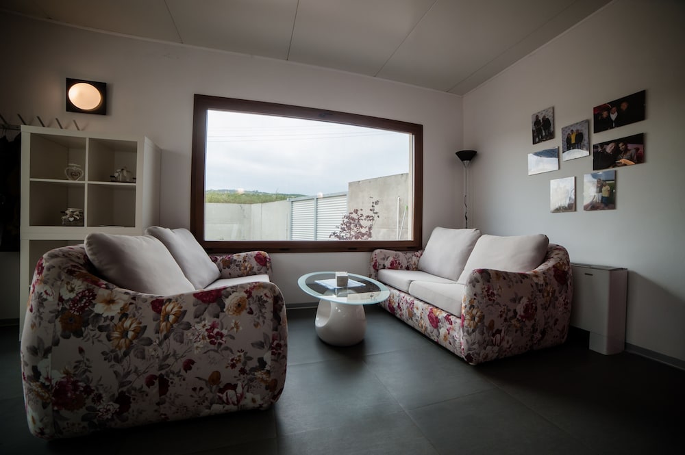 la villa hill resort