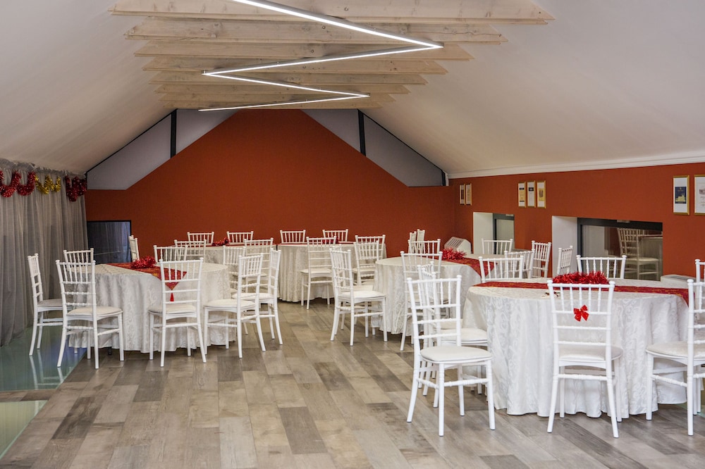 la villa hill resort