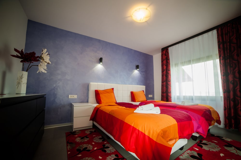 la villa hill resort