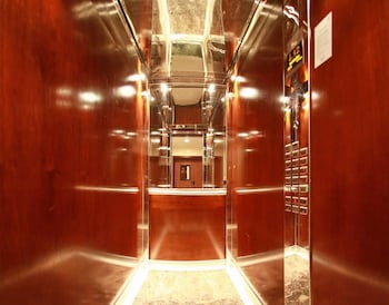 monte carlo palace rooms hostel