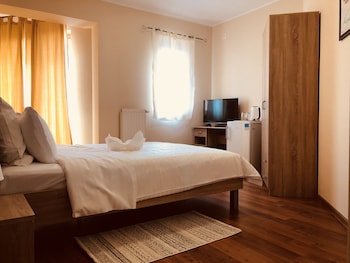 monte carlo palace rooms hostel