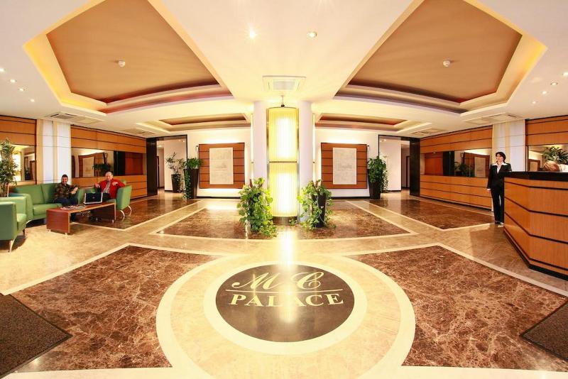 monte carlo palace rooms hostel