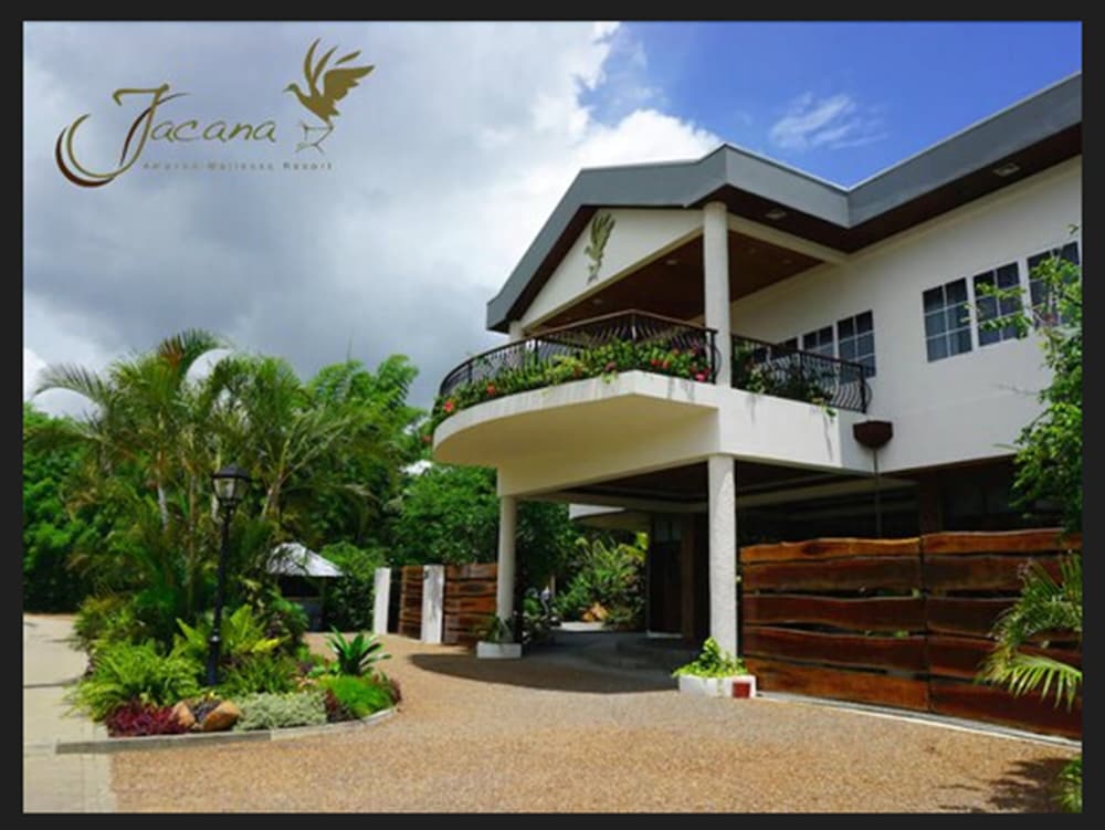 jacana amazon wellness resort