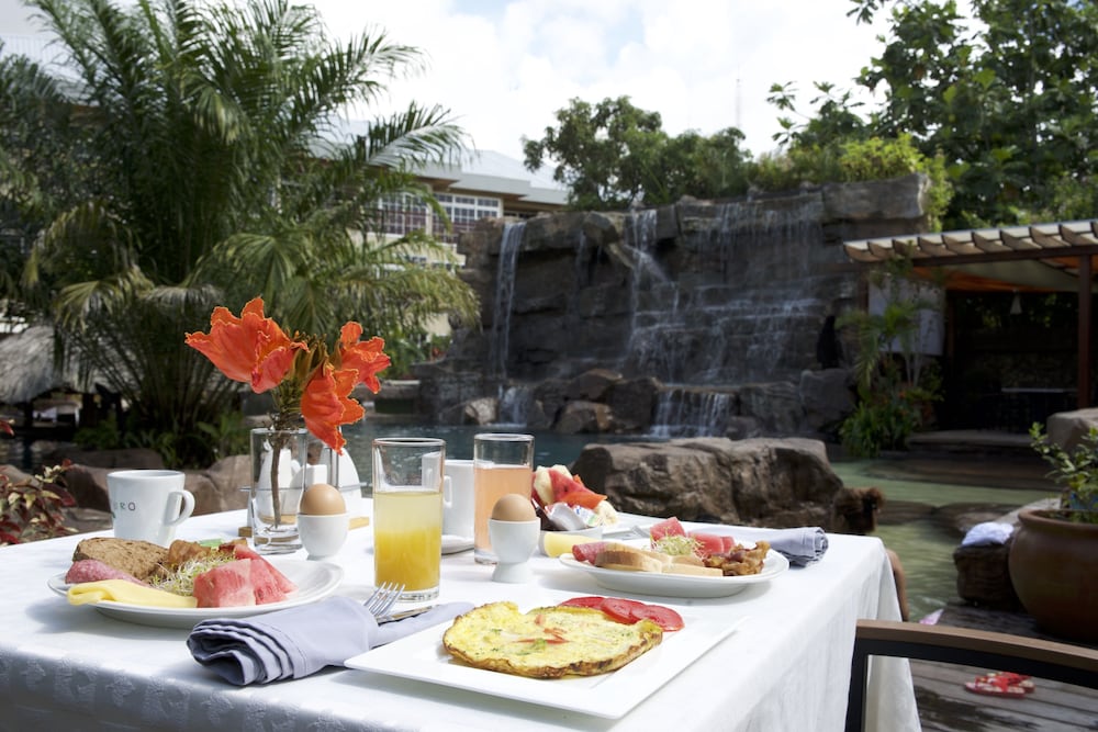 jacana amazon wellness resort