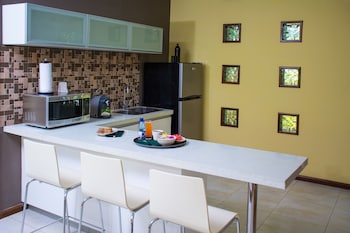 jacana amazon wellness resort