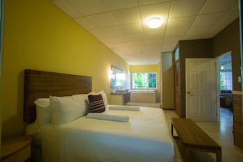 jacana amazon wellness resort