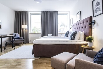 biz apartment solna