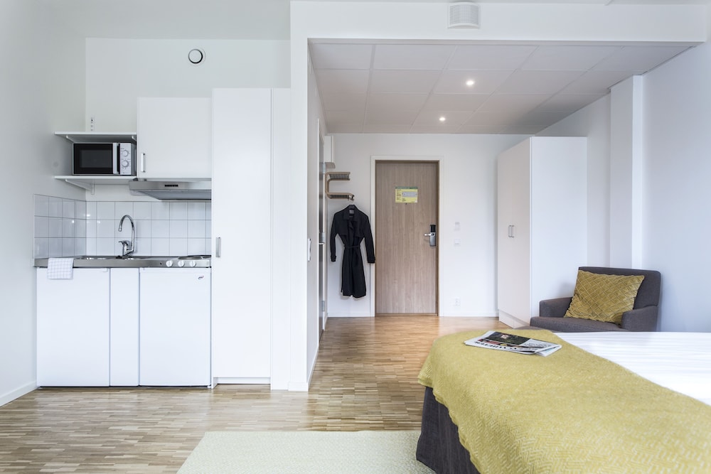 biz apartment solna
