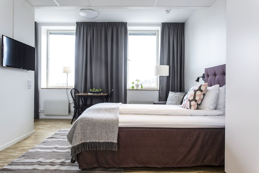 biz apartment solna