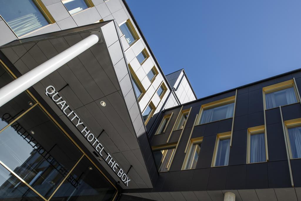 quality hotel the box