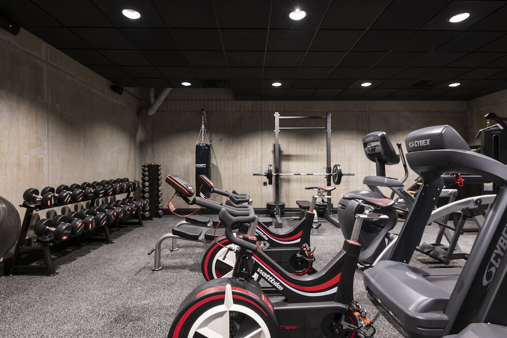 quality hotel the box