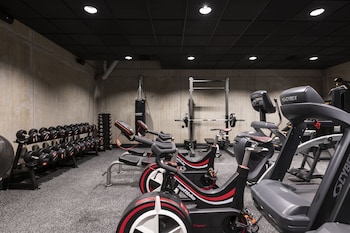 quality hotel the box