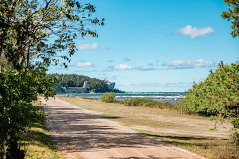Lickershamns Semesterby,Visby>>Tingstade,3 star