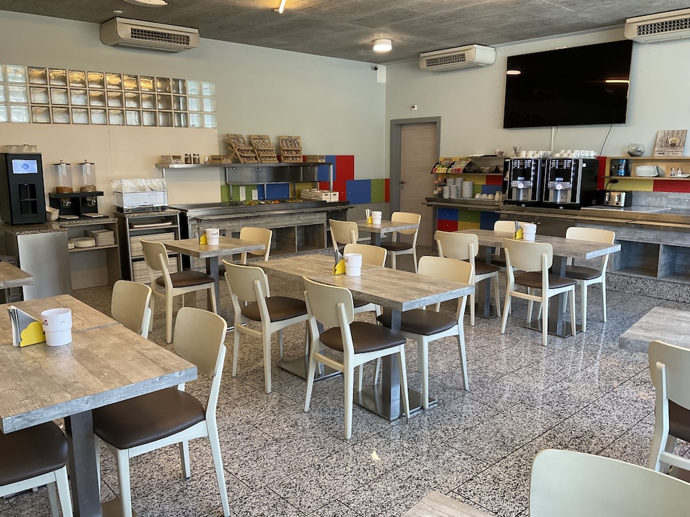 hotel liberty self check in