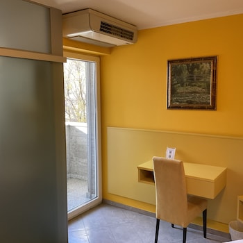 hotel liberty self check in