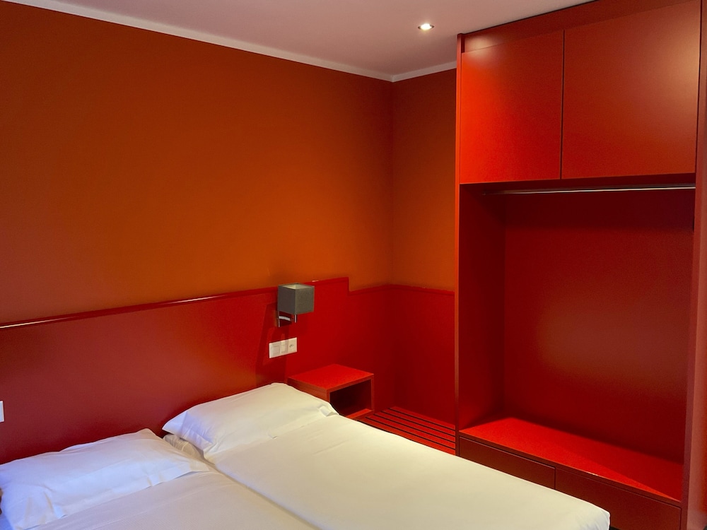 hotel liberty self check in