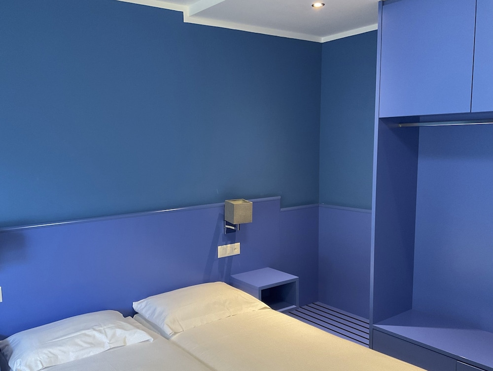 hotel liberty self check in