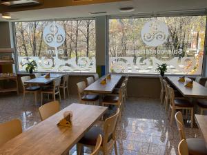 hotel liberty self check in