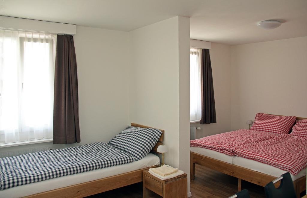 Hotel Hecht,Rheineck>>Altenrhein Airport,2 star