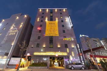 hotel stay 53