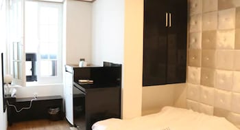 myeongdong mom house