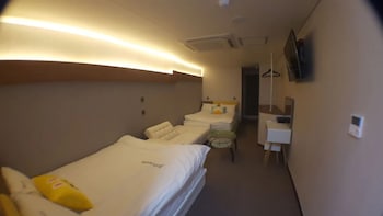 myeongdong mom house