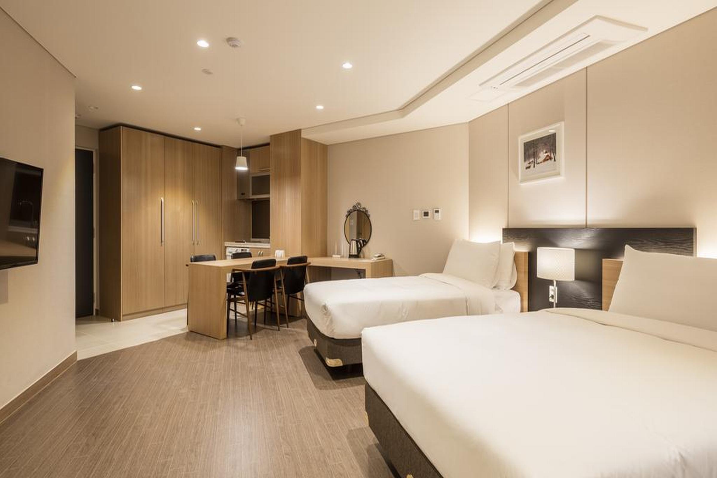 the first stay hotel