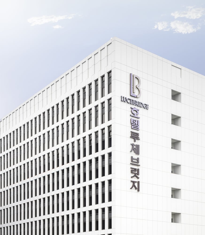 the first stay hotel