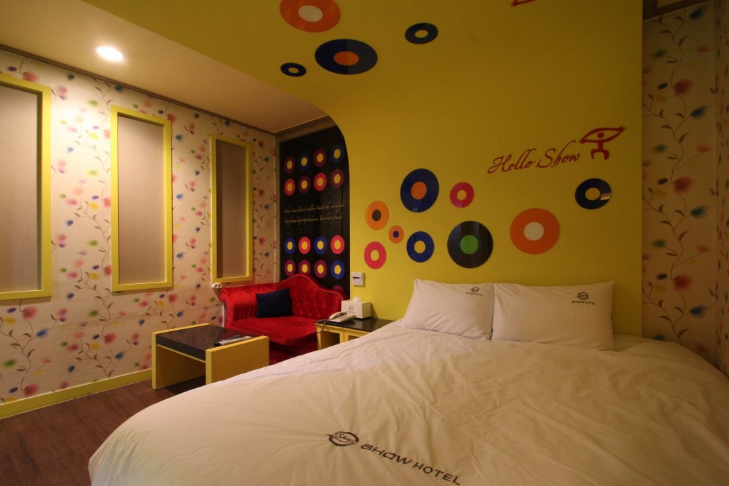 show hotel