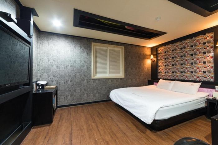 show hotel