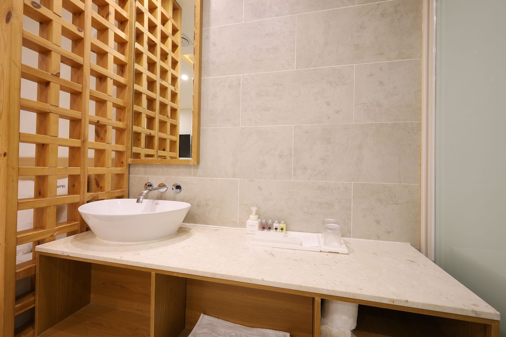 trt hotel