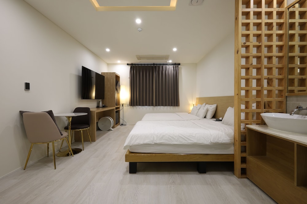 trt hotel