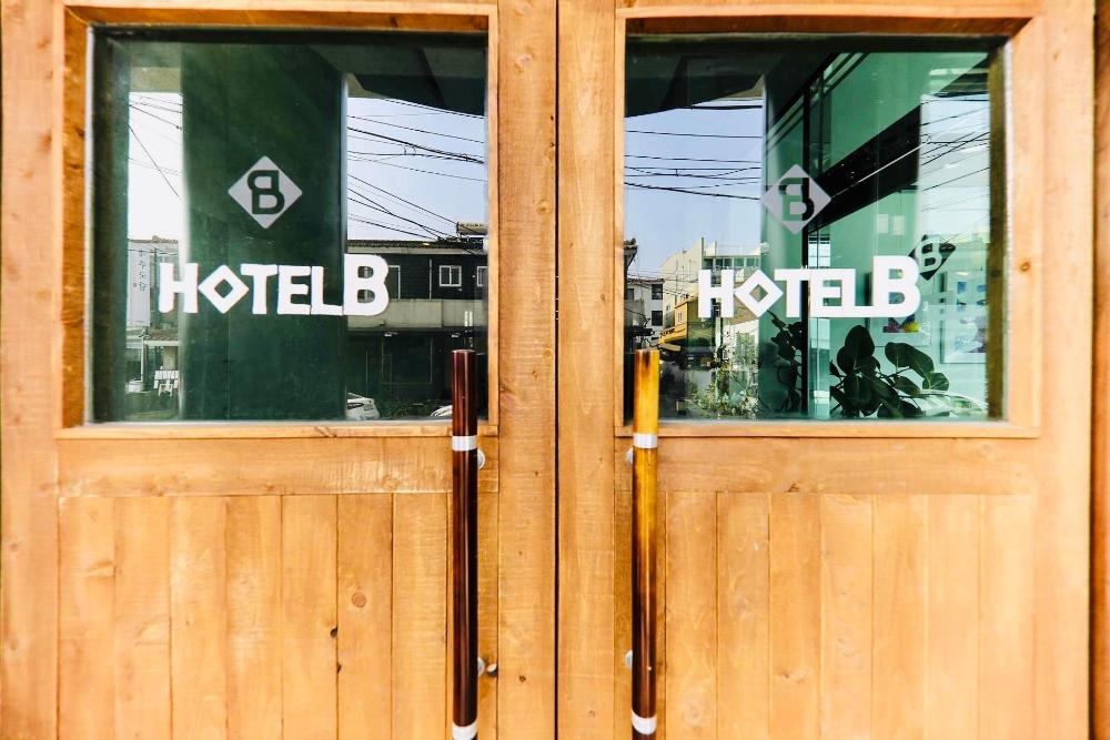 gallery hotel be