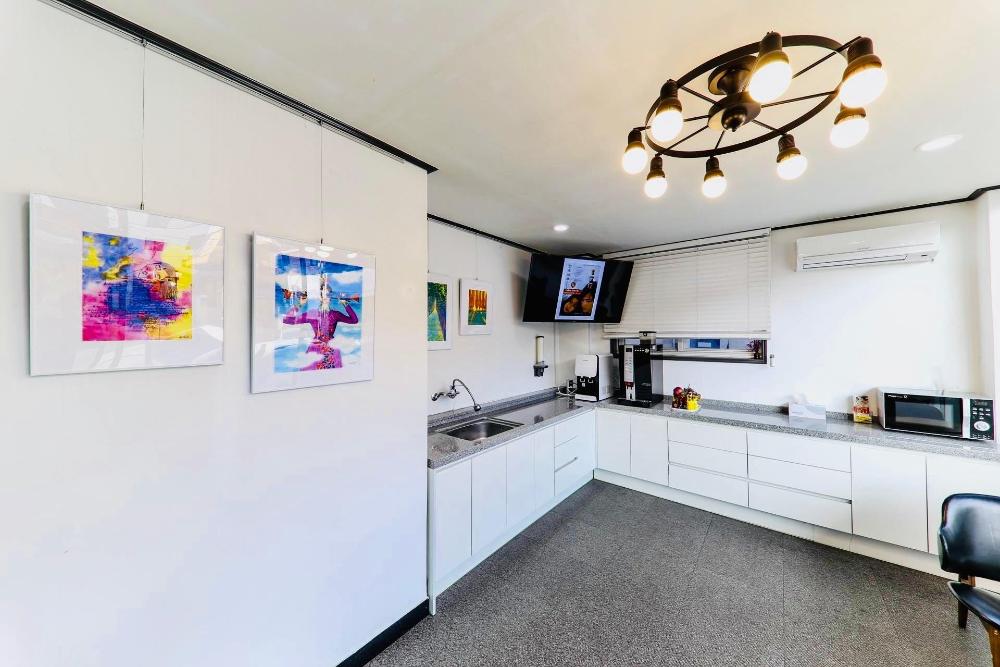 gallery hotel be
